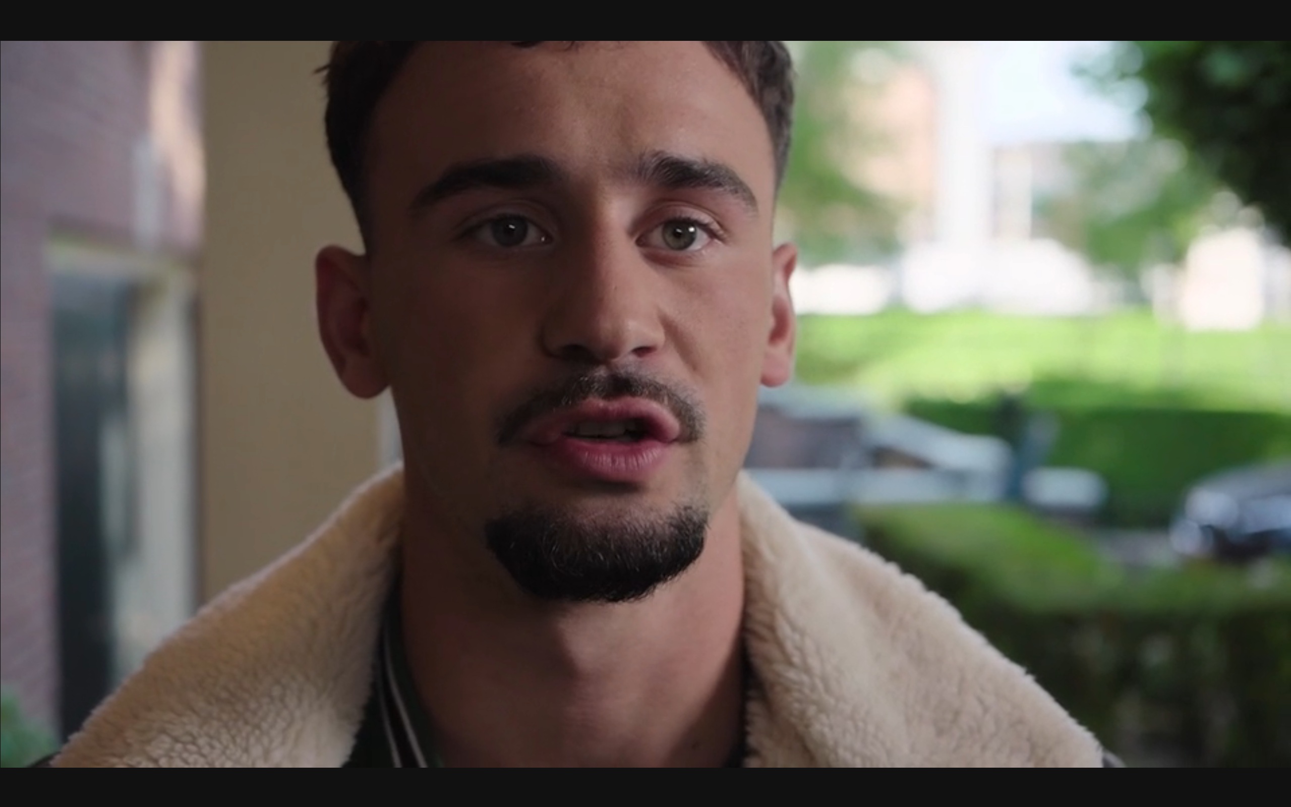 Troj wil nu vrijwillig voor Jurre werken